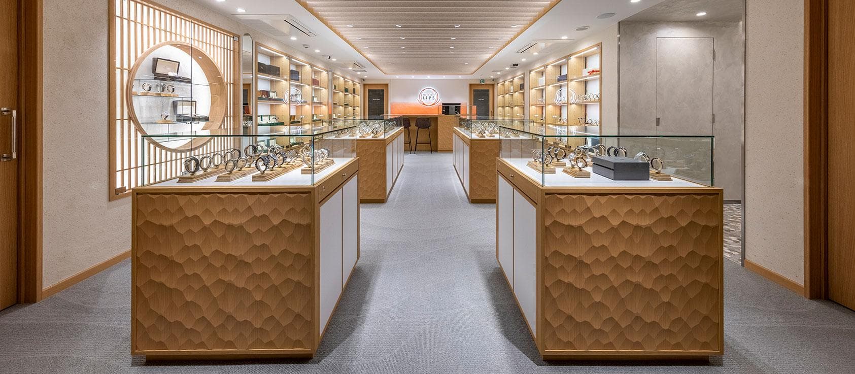 LIPS SHINJUKU Store Interior
